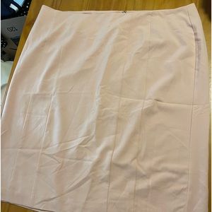 I’m selling a tan skirt